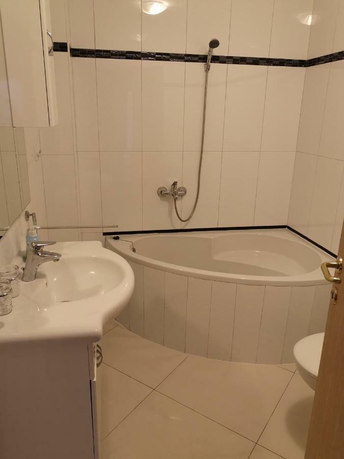 Apartments Galic Omiš Εξωτερικό φωτογραφία